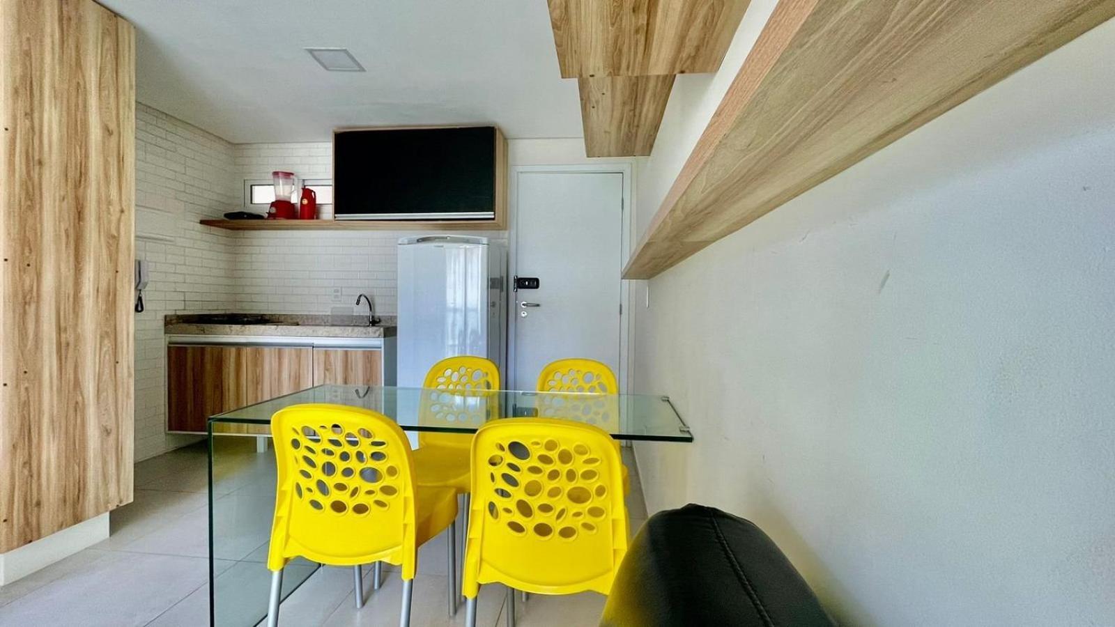 Flats A 50M Da Praia De Порту-ді-Галіняс Екстер'єр фото